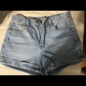 American eagle mom shorts size 4